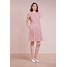 HUGO KASALLI Sukienka letnia light pastel pink HU721C06P
