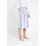 Monki SIGGE SKIRT Spódnica trapezowa white/blue MOQ21B01A