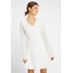 NA-KD GRADUATION DROP V NECK DELICATE DRESS Sukienka letnia white NAA21C05Q
