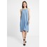 edc by Esprit PINTUCK DRESS Sukienka letnia blue light wash ED121C0MI