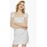 Bershka MIT CARMEN-AUSSCHNITT Sukienka letnia white BEJ21C051