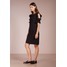 DKNY RUFFLE COLD SHOULDER SHIFT Sukienka z dżerseju black DK121C065
