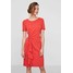 Vero Moda Sukienka koszulowa red VE121C1CD