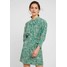 Topshop Petite ANIMAL PINTUCK Sukienka koszulowa green TQ021C01X