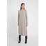 WEEKEND MaxMara RAPALLO Sukienka dzianinowa beige MW721C05G