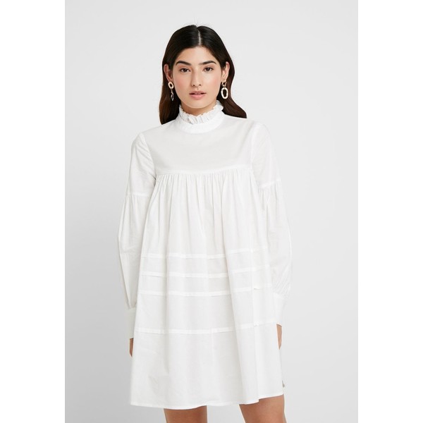 ONLY Petite ONLMAJA HIGHNECK DRESS Sukienka letnia white OP421C05D