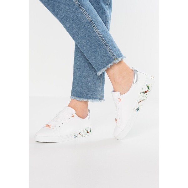 Ted Baker ROULLY Sneakersy niskie white fortune TE411A03P