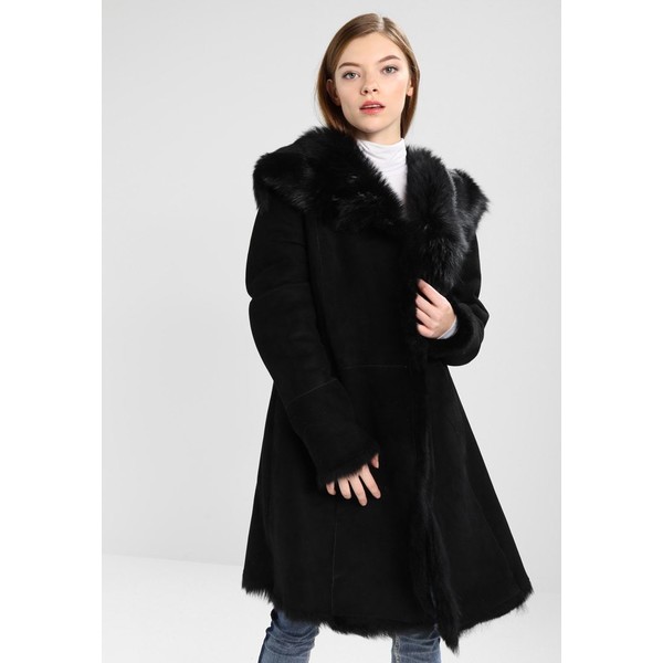 UGG VANESA TOSCANA COAT Płaszcz zimowy black UG121U000