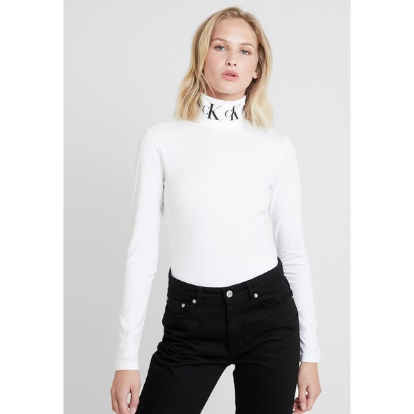 Calvin Klein Jeans MONOGRAM TAPE ROLL NECK Bluzka z długim rękawem bright white C1821D08E