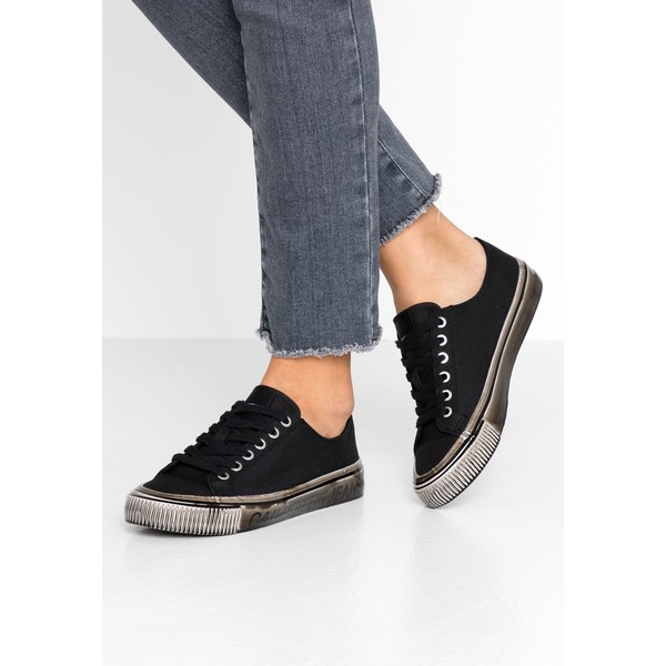 Calvin Klein Jeans DESTINEE Sneakersy niskie black C1811A02X
