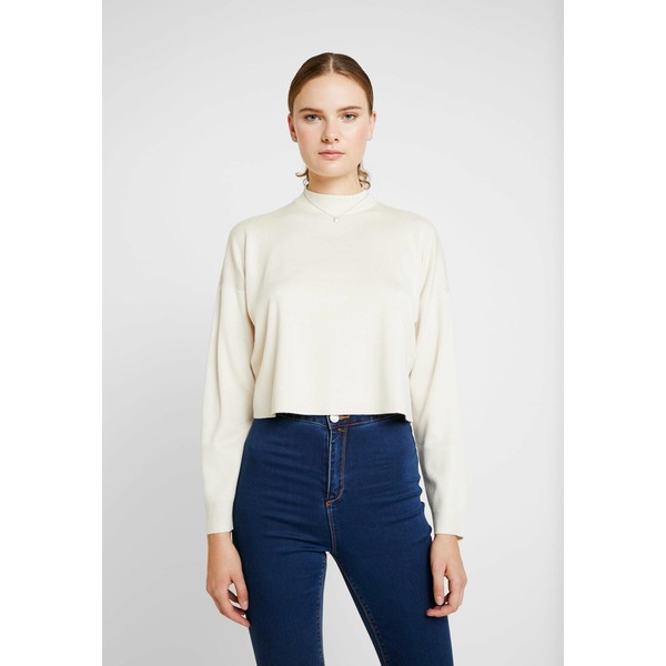 Missguided Tall FUNNEL NECK CROP JUMPER Sweter cream MIG21I01A