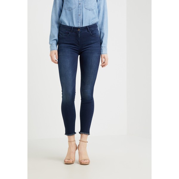 Patrizia Pepe Jeansy Skinny Fit washed blue P1421N017