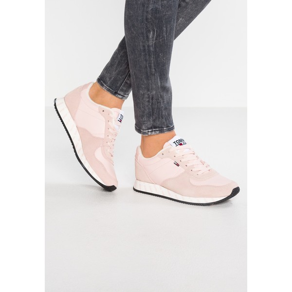 Tommy Jeans CASUAL Sneakersy niskie pink TOB11A019