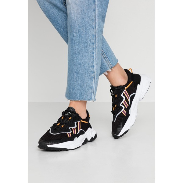 adidas Originals OZWEEGO ADIPRENE+ RUNNING-STYLE SHOES Sneakersy niskie core black/purple beauty/flash orange AD111A0W3