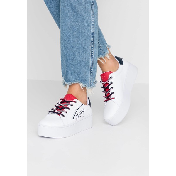 Tommy Jeans ICON SIGNATURE FLATFORM Sneakersy niskie white TOB11A02O
