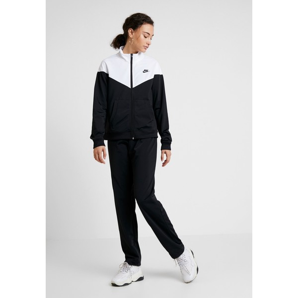 Nike Sportswear SUIT Dres black/white NI121A0A7