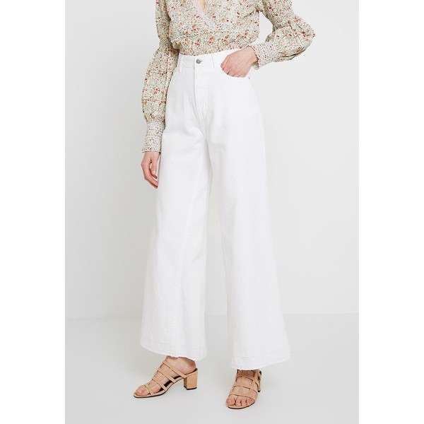 Nly by Nelly GREAT WIDE Jeansy Dzwony white NEG21N000