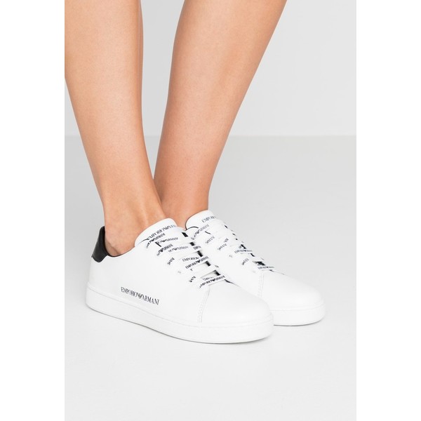 Emporio Armani Sneakersy niskie white/black EA811A01O