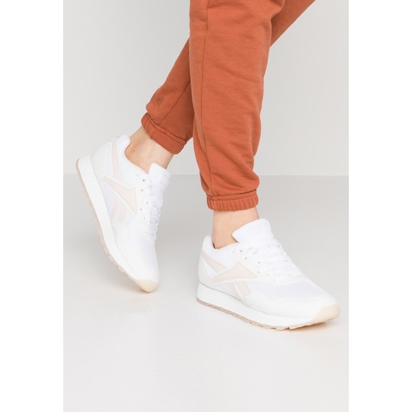 Reebok Classic RAPIDE Sneakersy niskie white/pale pink RE011A05Z