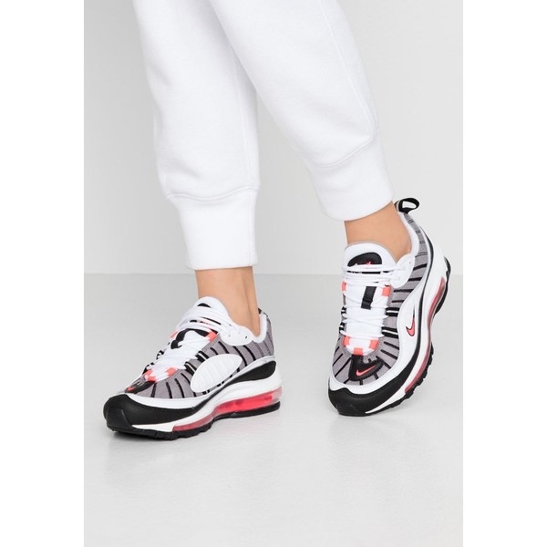 Nike Sportswear AIR MAX 98 Sneakersy niskie white/solar red/silver/black NI111A0EU