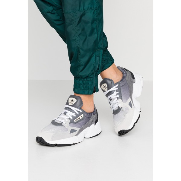 adidas Originals FALCON Sneakersy niskie grey one/grey two/grey four AD111A0SD