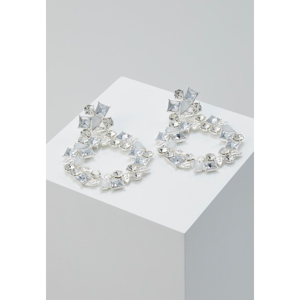 Pieces PCFLOWA EARRINGS Kolczyki silver-coloured PE351L0JE