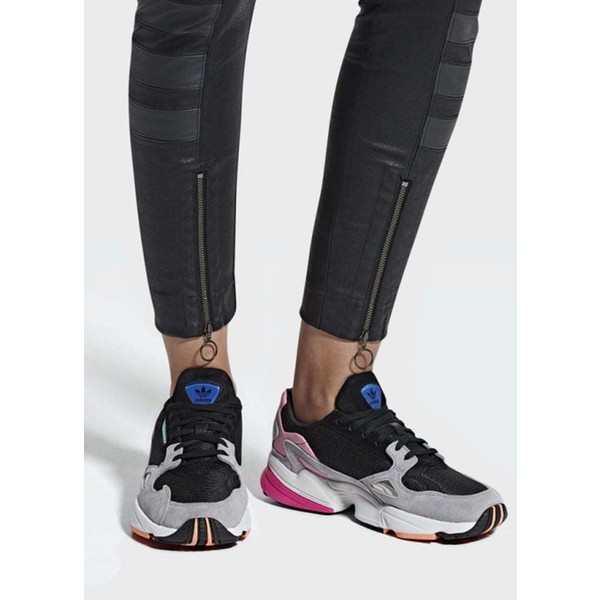 adidas Originals FALCON Sneakersy niskie black AD141A00R