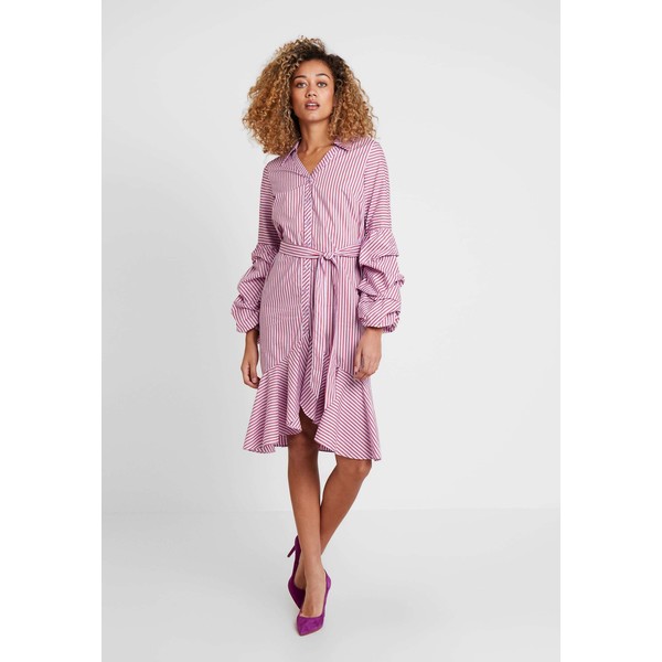 Apart STRIPED DRESS Sukienka koszulowa lavender/red 4AP21C14B