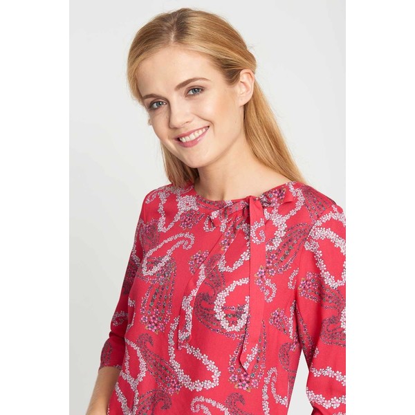 Quiosque Różowa bluzka z motywem kwiatowym i kokardą 2IE005611