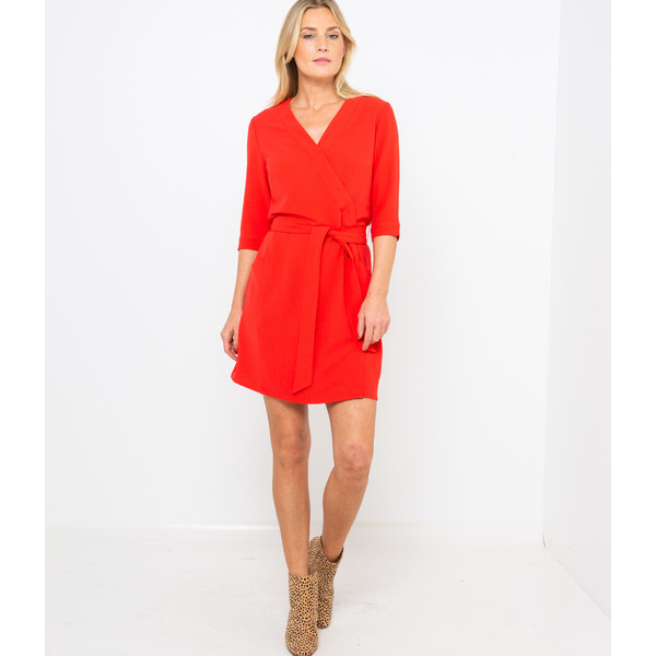 Camaieu Czerwona sukienka z zakładanym dekoltem 531594_0503E20/0503/RALBY NEW