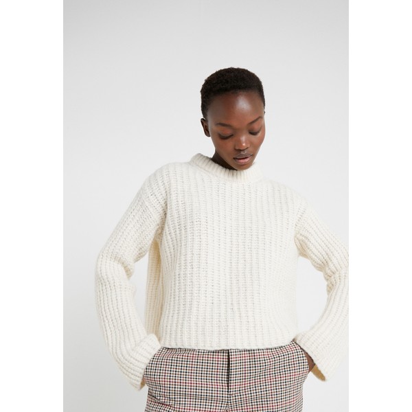 By Malene Birger NOSEMA Sweter soft white BY121I03W