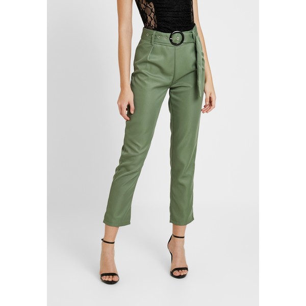 Missguided BELTED HIGH WAISTED CIGARETTE TROUSERS Spodnie materiałowe green M0Q21A0BR