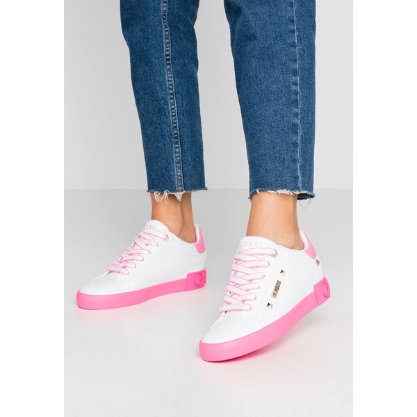 Guess PUXLY Sneakersy niskie white/pink GU111A0LG
