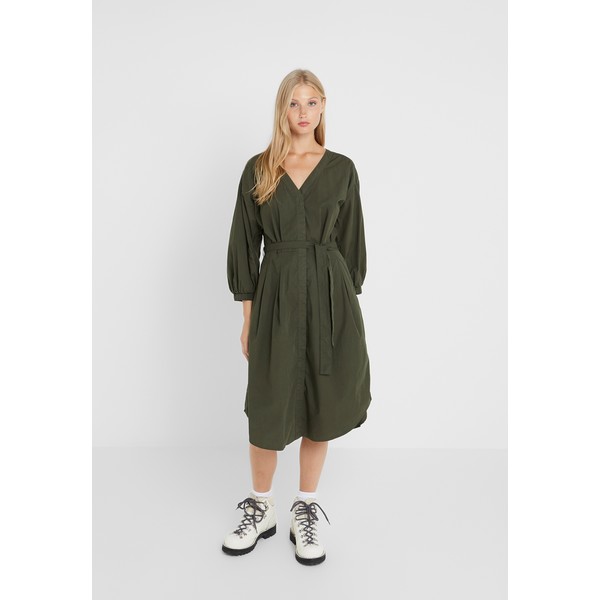 CLOSED KADY Sukienka koszulowa shadow green CL321C00Y