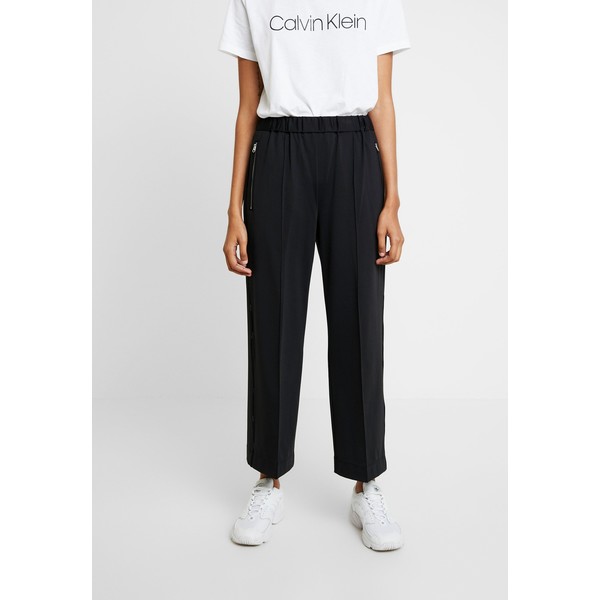 Calvin Klein PUNTO MILANO TRACKSUIT PANT Spodnie materiałowe black 6CA21A00W