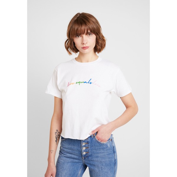 Miss Selfridge LOVE EQUALS LOVE T-shirt z nadrukiem white MF921D0E7