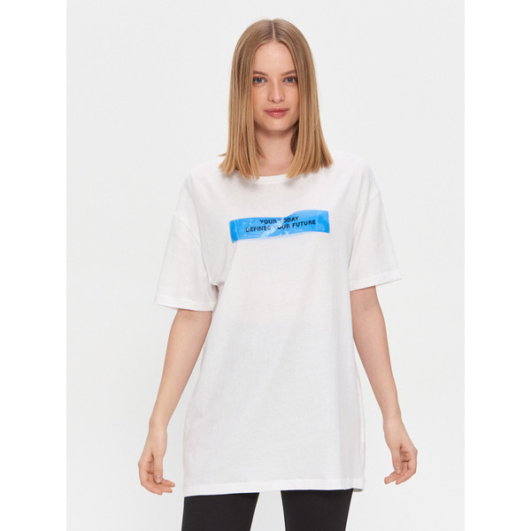 House T-shirt oversize z napisem YE673-00X
