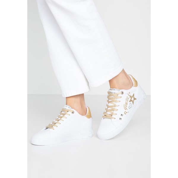 Guess PRYDE Sneakersy niskie white/gold GU111A0LE