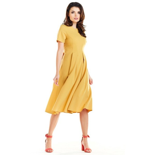 Awama Rozkloszowana sukienka w żółtym kolorze B253
