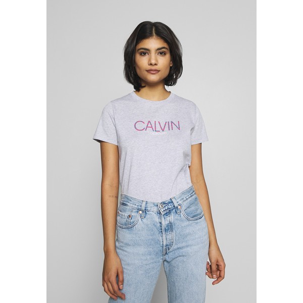 Calvin Klein REGULAR FIT PRINT FILL LOGO TEE T-shirt z nadrukiem light grey heather 6CA21D01E