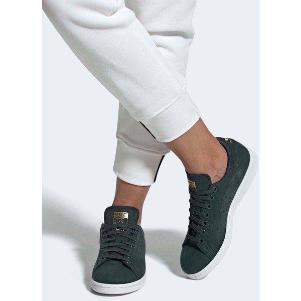 adidas Originals STAN SMITH SHOES Sneakersy niskie black AD111A10Q