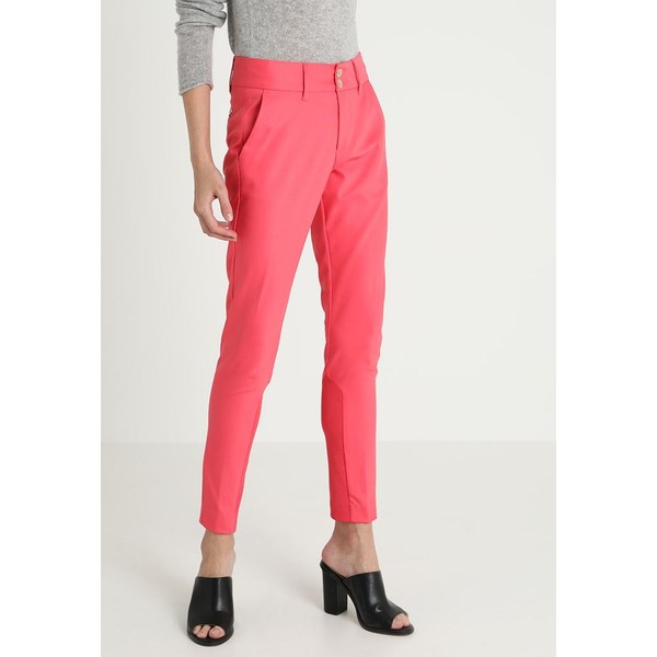 Mos Mosh BLAKE NIGHT PANT Spodnie materiałowe flamingo MX921A048