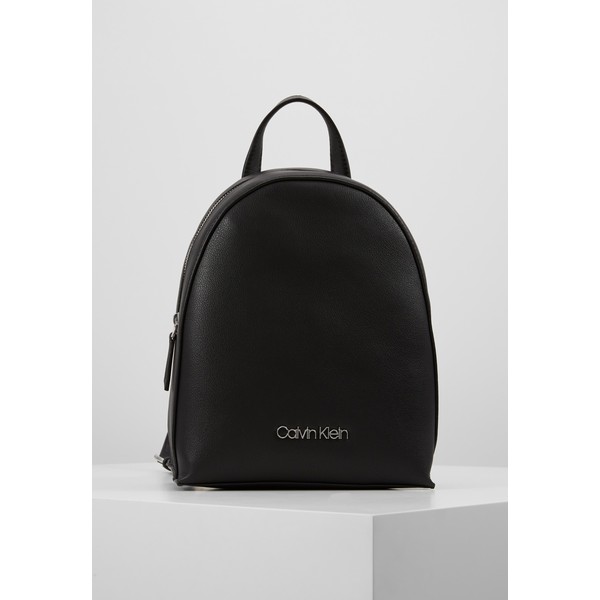 Calvin Klein MUST BACKPACK Plecak black 6CA51Q012
