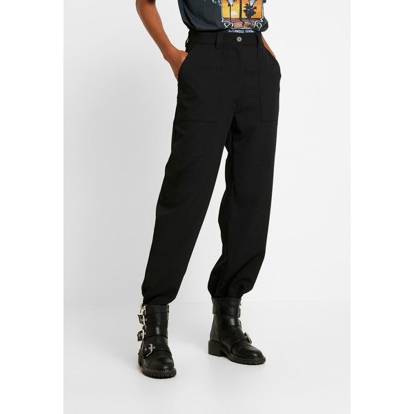 Weekday QUINN TROUSER Spodnie materiałowe black WEB21A03D