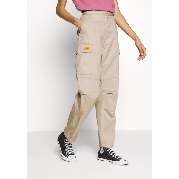 Obey Clothing COMBAT Spodnie materiałowe beige OB021A00P