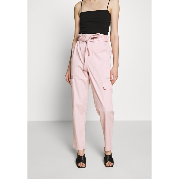 Who What Wear THE PAPERBAG TROUSER Spodnie materiałowe rose WHF21A003