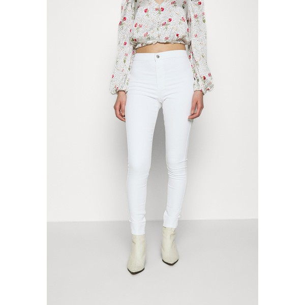 Topshop JONI OPAQUE Jeansy Skinny Fit white TP721N0FL