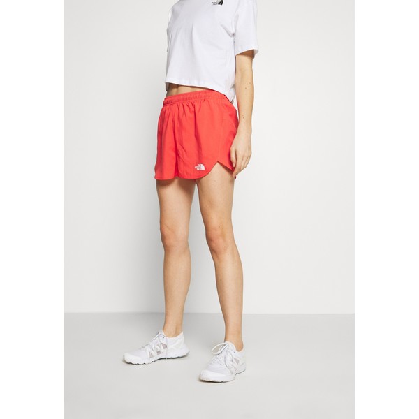 The North Face WOMEN’S ACTIVE TRAIL RUN SHORT Krótkie spodenki sportowe cayenne red TH341E04Q