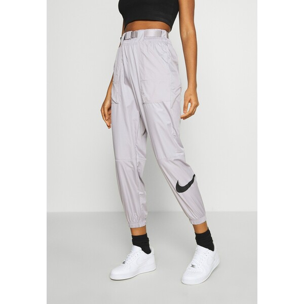 Nike Sportswear PANT Spodnie treningowe silver/lilac/black NI121A0CB