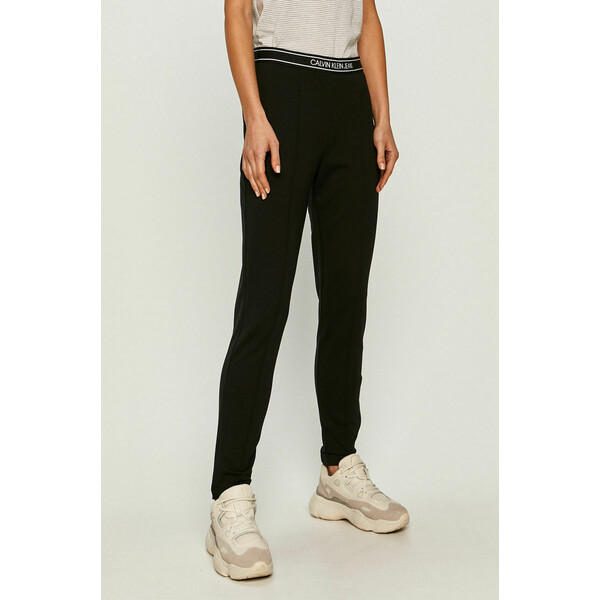 Calvin Klein Jeans Spodnie 4900-SPD00C